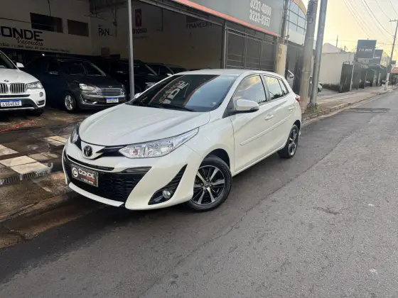 TOYOTA YARIS 1.5 16V FLEX XS MULTIDRIVE TOYOTA YARIS 1.5 16V FLEX XS MULTIDRIVE