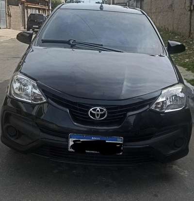 TOYOTA-ETIOS-2017