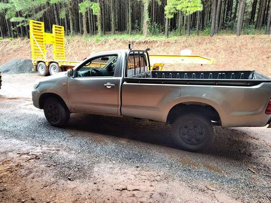 TOYOTA-HILUX-2015