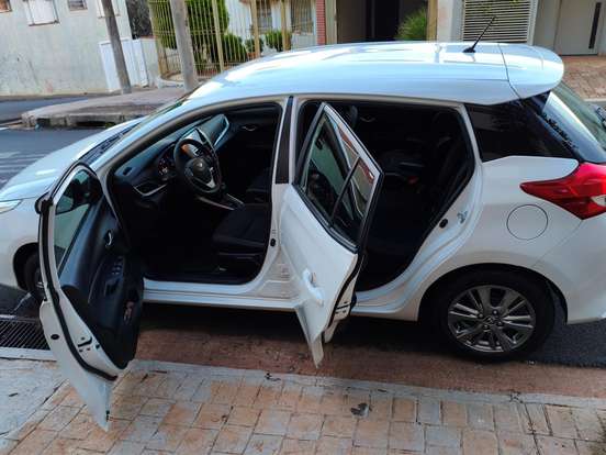 TOYOTA-YARIS-1.5 16V FLEX XL PLUS CONNECT MULTIDRIVE TOYOTA-YARIS-2020