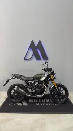 TRIUMPH SCRAMBLER 400 X 