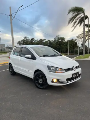 VOLKSWAGEN FOX 1.0 MI COMFORTLINE 8V FLEX 4P MANUAL