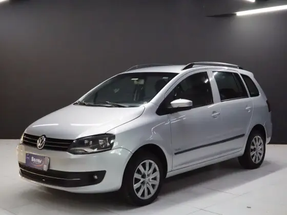 VOLKSWAGEN FOX 1.0 MI TREND 8V FLEX 4P MANUAL VOLKSWAGEN FOX 1.0 MI TREND 8V FLEX 4P MANUAL