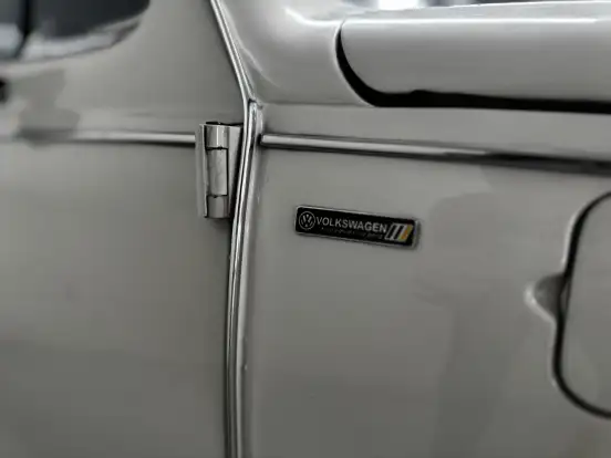 VOLKSWAGEN-FUSCA-1983