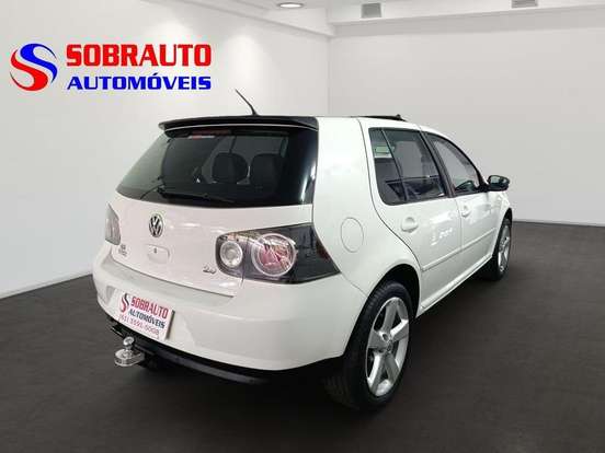 VOLKSWAGEN-GOLF-2012