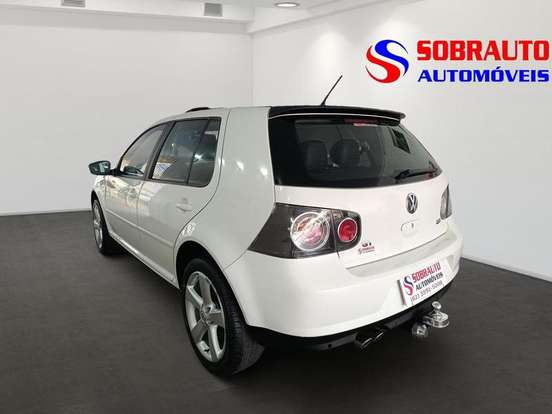 VOLKSWAGEN-GOLF-2012