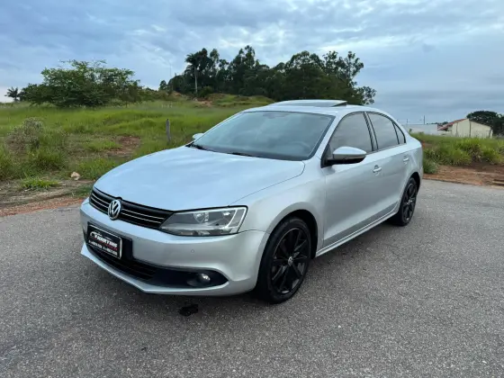 VOLKSWAGEN JETTA 2014 2.0 COMFORTLINE FLEX 4P TIPTRONIC