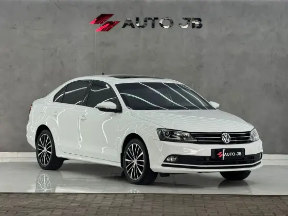 VOLKSWAGEN JETTA 2.0 TSI HIGHLINE 211CV GASOLINA 4P TIPTRONIC VOLKSWAGEN JETTA 2.0 TSI HIGHLINE 211CV GASOLINA 4P TIPTRONIC