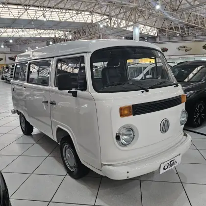 VOLKSWAGEN KOMBI 1.6 MI STD LOTAÇÃO 8V GASOLINA 3P MANUAL