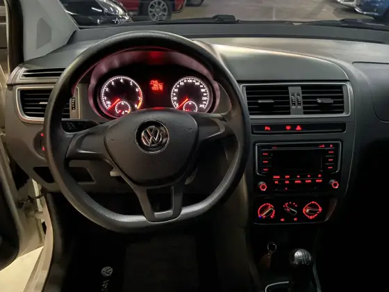 /en/city/cate-car-used-car/volkswagen-spacefox-2018-1-6-msi-trendline-8v-flex-4p-manual-48182547533924352/-7