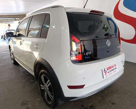 VOLKSWAGEN-UP-2021