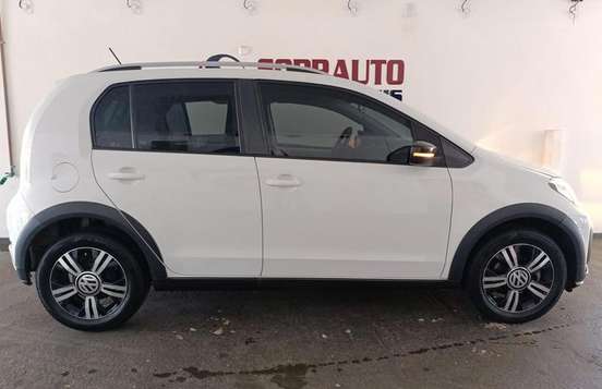 VOLKSWAGEN-UP-2021