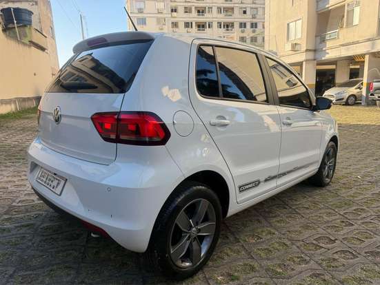 VOLKSWAGEN-FOX-1.6 MSI TOTAL FLEX CONNECT 4P MANUAL VOLKSWAGEN-FOX-2021