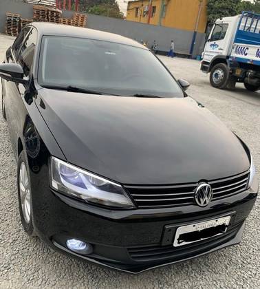 VOLKSWAGEN JETTA 2.0 COMFORTLINE FLEX 4P TIPTRONIC