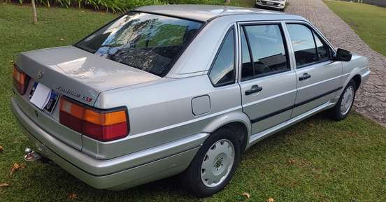 VOLKSWAGEN-SANTANA-1995