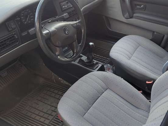 VOLKSWAGEN-SANTANA-1.8 CLI 8V GASOLINA 4P MANUAL VOLKSWAGEN-SANTANA-1995