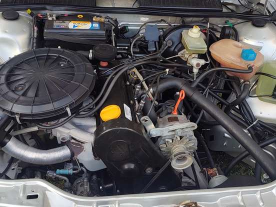 VOLKSWAGEN-SANTANA-1.8 CLI 8V GASOLINA 4P MANUAL VOLKSWAGEN-SANTANA-1995