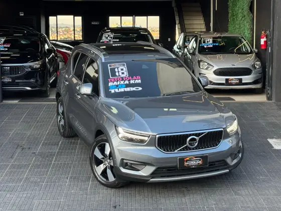 VOLVO XC40 2.0 T5 GASOLINA MOMENTUM AWD GEARTRONIC