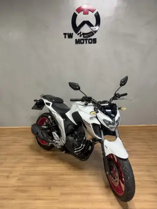 YAMAHA FZ25 FAZER ABS 
