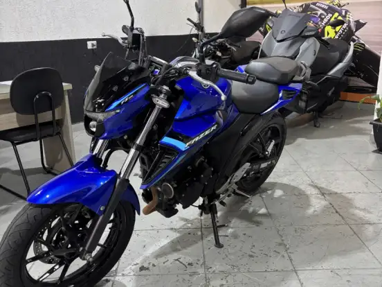 YAMAHA-FZ25 FAZER CONNECTED ABS YAMAHA-FZ25 FAZER CONNECTED ABS-2025