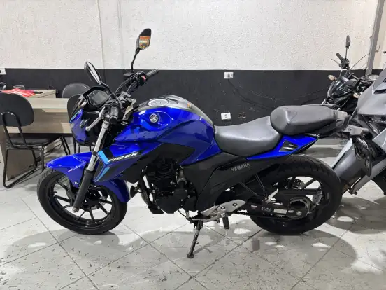 YAMAHA-FZ25 FAZER CONNECTED ABS YAMAHA-FZ25 FAZER CONNECTED ABS-2025