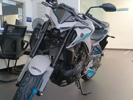 YAMAHA-MT-03 CONNECTED ABS YAMAHA-MT-03 CONNECTED ABS-2025
