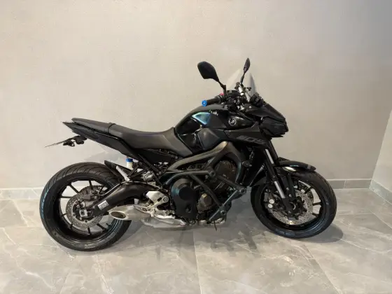 YAMAHA MT-09 