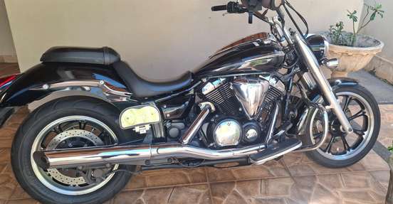 YAMAHA-XVS950A MIDNIGHT STAR-2011
