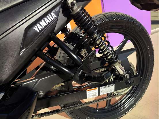 YAMAHA-YS 150 FAZER SED YAMAHA-YS 150 FAZER SED-2014