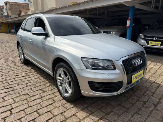 AUDI-Q5-2010