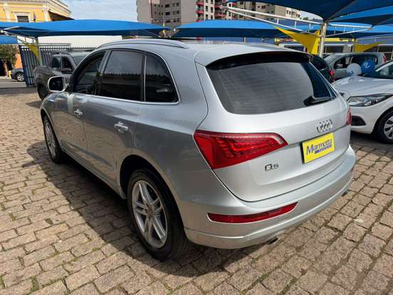 AUDI-Q5-2.0 TFSI AMBIENTE 16V 211CV GASOLINA 4P AUTOMÁTICO AUDI-Q5-2010