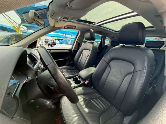 AUDI-Q5-2010