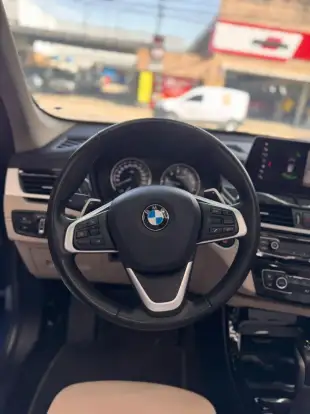 BMW-X1-2021