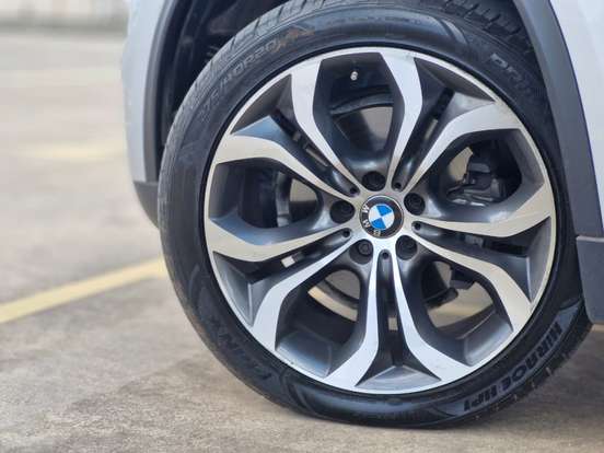 BMW-X5-3.0 4X4 30D I6 TURBO DIESEL 4P AUTOMÁTICO BMW-X5-2016