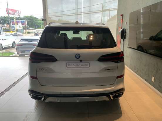 BMW-X5-2025