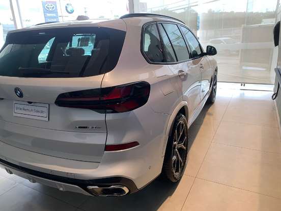 BMW-X5-2025