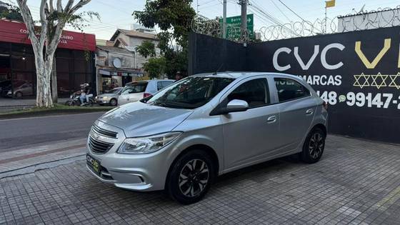 CHEVROLET ONIX 1.0 MPFI LT 8V FLEX 4P MANUAL