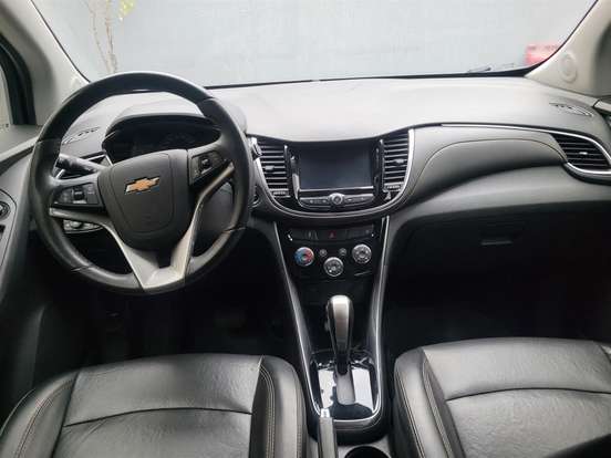 CHEVROLET-TRACKER-2018