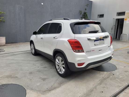 CHEVROLET-TRACKER-2018