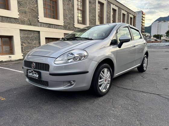 FIAT PUNTO 1.6 ESSENCE 16V FLEX 4P MANUAL