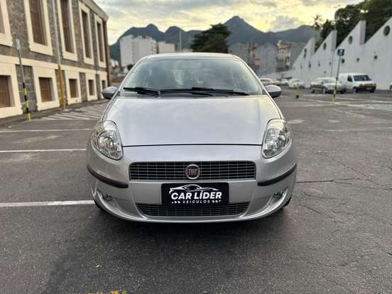 FIAT-PUNTO-1.6 ESSENCE 16V FLEX 4P MANUAL FIAT-PUNTO-2011