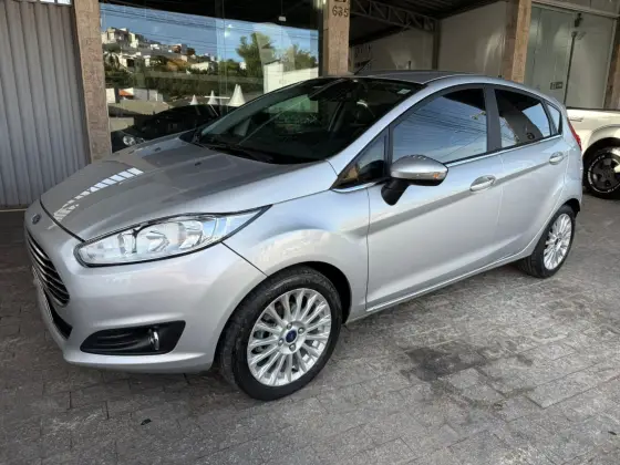 FORD FIESTA 1.6 TITANIUM HATCH 16V FLEX 4P POWERSHIFT