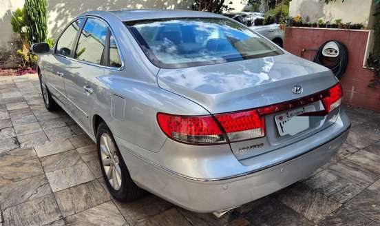 HYUNDAI-AZERA-3.3 MPFI GLS SEDAN V6 24V GASOLINA 4P AUTOMÁTICO HYUNDAI-AZERA-2009