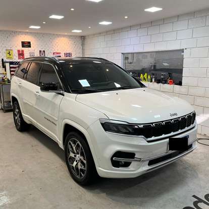 JEEP-COMMANDER-2022