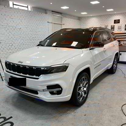 JEEP-COMMANDER-2022