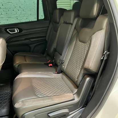 JEEP-COMMANDER-2022