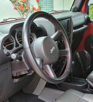 JEEP-WRANGLER-2010
