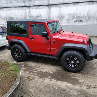 JEEP-WRANGLER-2010