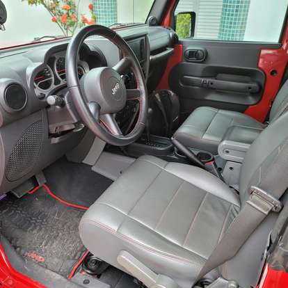 JEEP-WRANGLER-2010