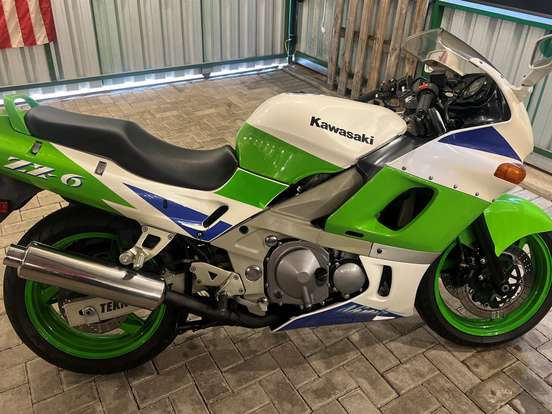 KAWASAKI-NINJA ZX-6R KAWASAKI-NINJA ZX-6R-1995